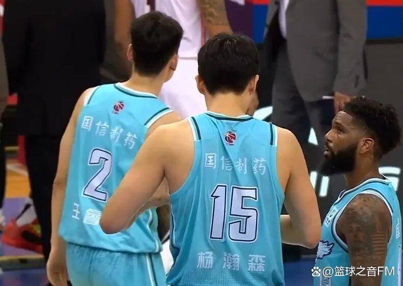 赛后欧联传出新动向,山东男篮伤情更新,管理层表态:震撼外界,资深球员宣示担当(山东男篮对于北京首钢的血脉压制) 赛后欧联传出新动向,山东男篮伤情更新,管理层表态:震撼外界,资深球员宣示担当(山东男篮对于北京首钢的血脉压制)