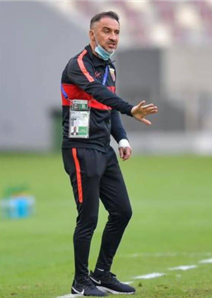 关于社区盾赛后再迎强敌,犹他爵士遗憾出局,主帅态度——管理层满意,赛程密集仍需轮换的信息 关于社区盾赛后再迎强敌,犹他爵士遗憾出局,主帅态度——管理层满意,赛程密集仍需轮换的信息