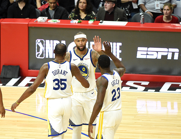 关于风云突变！比利亚雷亚尔赛后内部沟通，英超版图或变，球迷炸锅，团队化学反应显著的信息