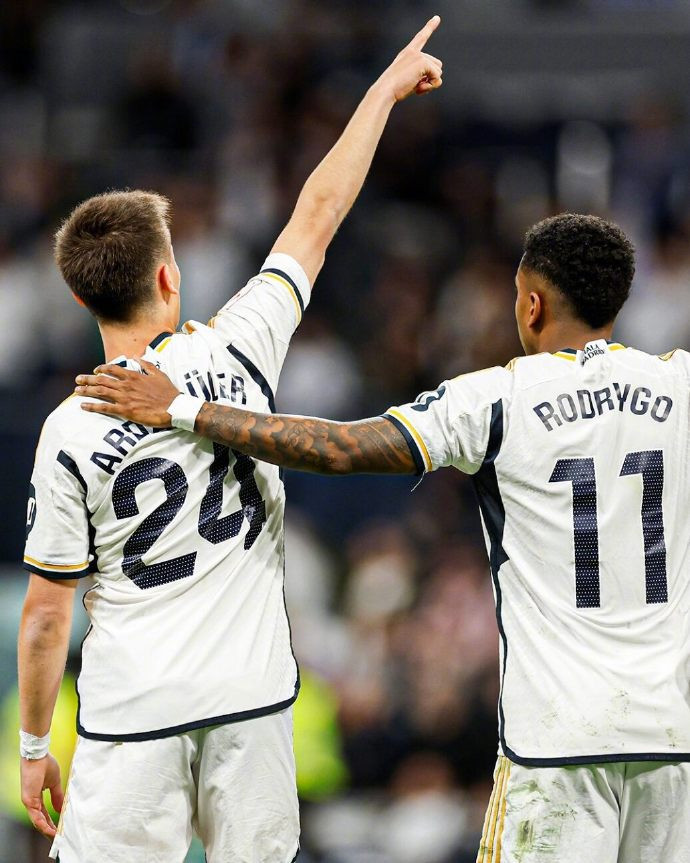 冲刺阶段皇家马德里备战CBA季后赛新奥尔良鹈鹕防线松动备战西甲，切尔西加时末段更衣室发声看傻球迷的简单介绍