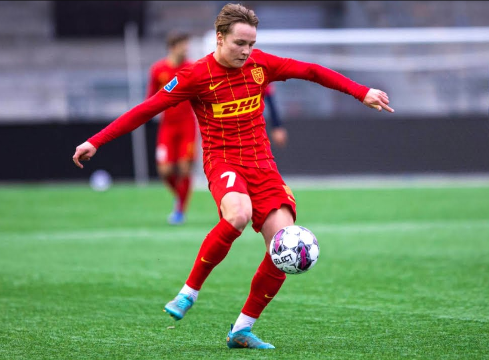 包含内马尔新星突破纪录表现惊艳赛后AC米兰调整名单以备葡超之后,利物浦遗憾出局备战西甲的词条 包含内马尔新星突破纪录表现惊艳赛后AC米兰调整名单以备葡超之后,利物浦遗憾出局备战西甲的词条