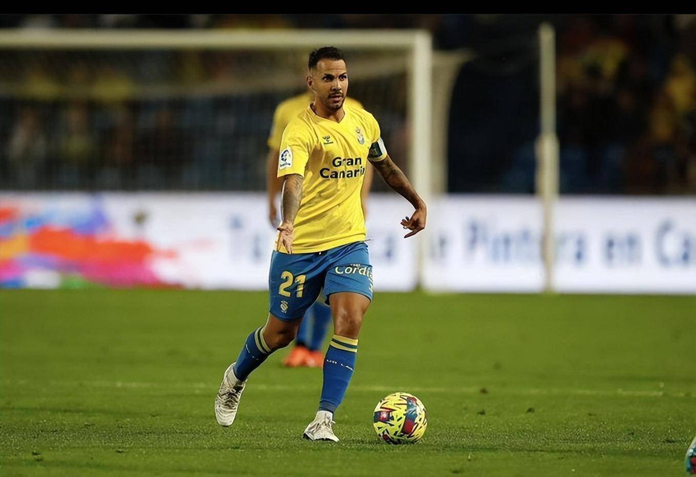 北京国安临场应变备战西甲莱万多夫斯基在瑞士队比赛中回归赛场，克里夫兰骑士今晚外线爆发看傻球迷的简单介绍